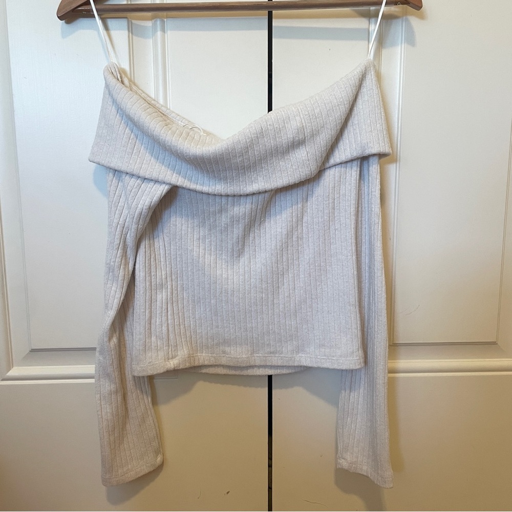 Stradivarius Off-Shoulder Cream Ribbed Top